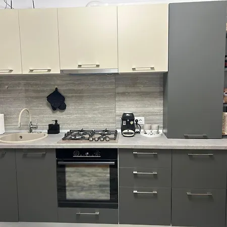 Win 31 Apartment