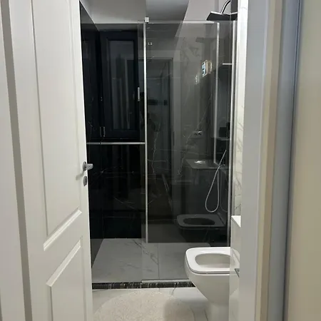 Win 31 Apartment Craiova