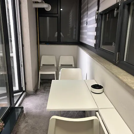 Win 31 Apartment
