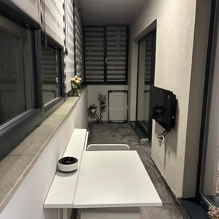 Win 31 Apartment